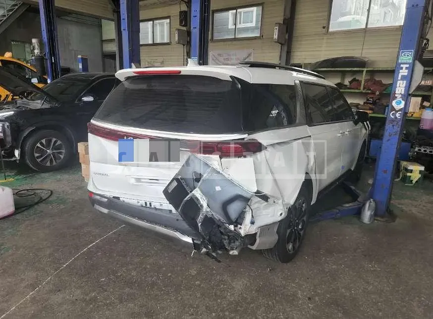 Photo 2 of 7: 2023 Kia Carnivals — Korean insurance auction