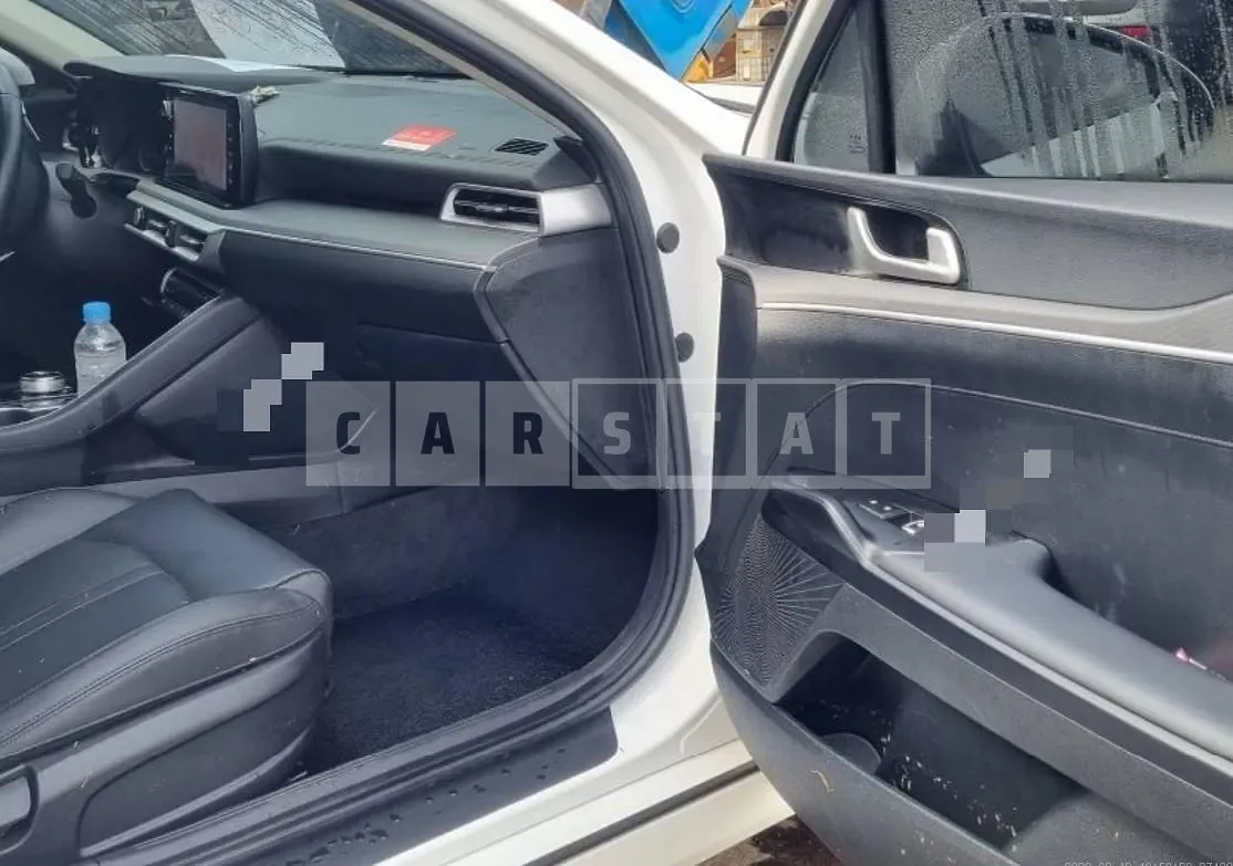 Photo 2 of 13: 2022 Kia K5, VIN KNAG241ABPA215804 — Korean insurance auction