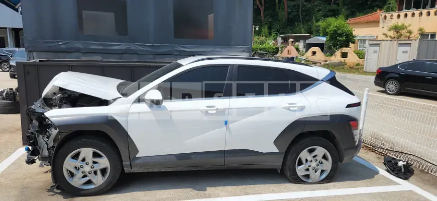 Photo 2 of 6: 2023 Hyundai Kona — Korean insurance auction
