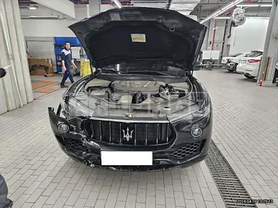 Photo 1 of 34: 2017 Maserati Levante Diesel — Korean insurance auction