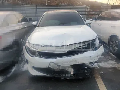 Photo 1 of 5: 2017 Kia K5, VIN KNAGU41EBJA018389 — Korean insurance auction