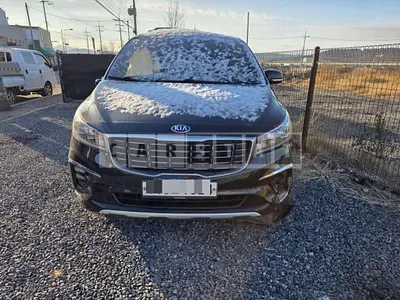 Photo 1 of 5: 2018 Kia Carnivals — Korean insurance auction
