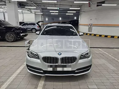 Photo 1 of 33: 2015 BMW 528i — Korean insurance auction