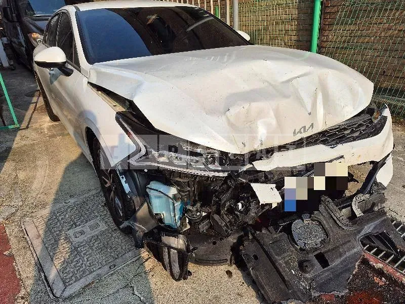 Photo 2 of 54: 2021 Kia K5 — Korean insurance auction