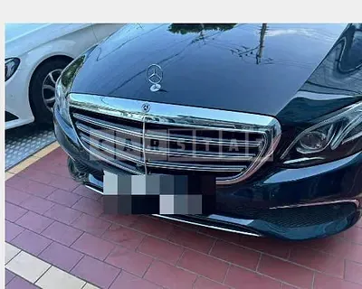 Photo 1 of 17: 2018 Mercedes-Benz E300 4Matic — Korean insurance auction