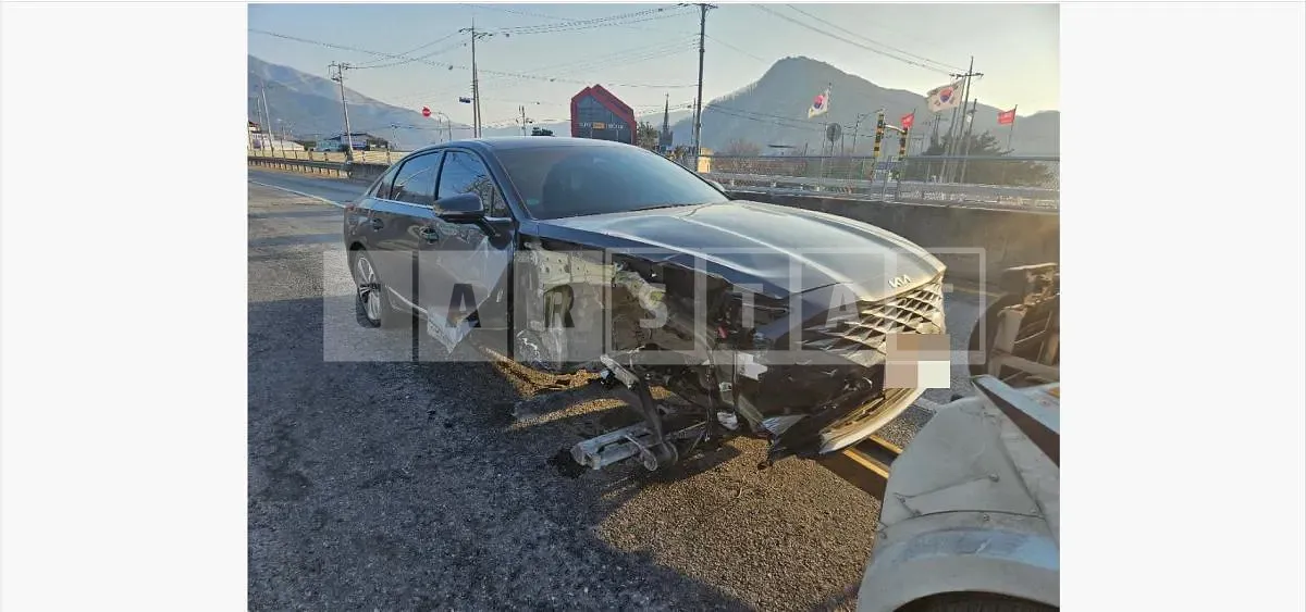 Photo 2 of 26: 2023 Kia K8 Hybrid — Korean insurance auction