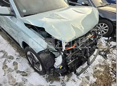 Photo 2 of 6: 2025 Hyundai Kona Electric — Korean insurance auction