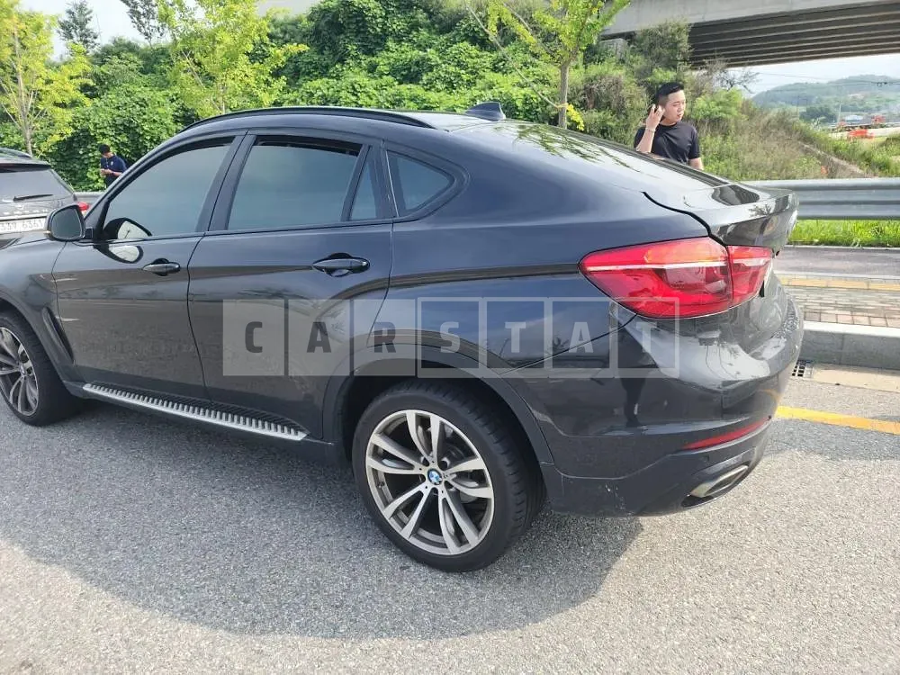 Photo 2 of 8: 2017 BMW X6 xDrive30d, VIN WBAKV2100H0V42292 — Korean insurance auction
