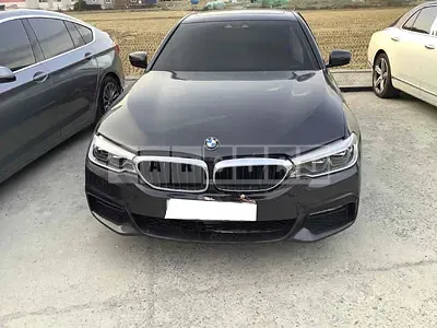 Photo 1 of 21: 2018 BMW 530i, VIN WBAJD3100JWC13778 — Korean insurance auction