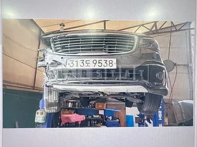 Photo 1 of 28: 2018 Kia Carnival, VIN KNAMC81ABJS399481 — Korean insurance auction