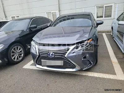 Photo 1 of 48: 2018 Lexus ES300h, VIN JTHBW1GG9J2175643 — Korean insurance auction