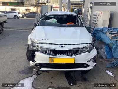 Photo 1 of 30: 2018 Kia K5, VIN KNAGU416BKA313094 — Korean insurance auction