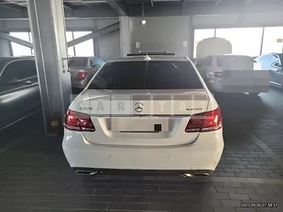 Photo 1 of 27: 2015 Mercedes-Benz E220 BlueTec, VIN WDDHF0AB1GB273101 — Korean insurance auction