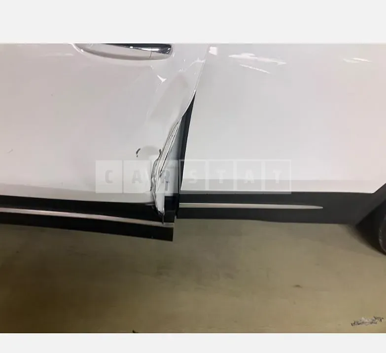 Photo 2 of 6: 2023 Mercedes-Benz GLB35 4Matic — Korean insurance auction