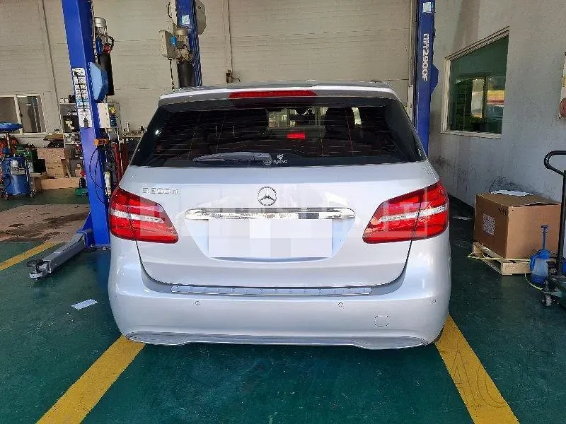 Photo 2 of 9: 2016 Mercedes-Benz B200 d, VIN WDDMH0JB3GN142646 — Korean insurance auction
