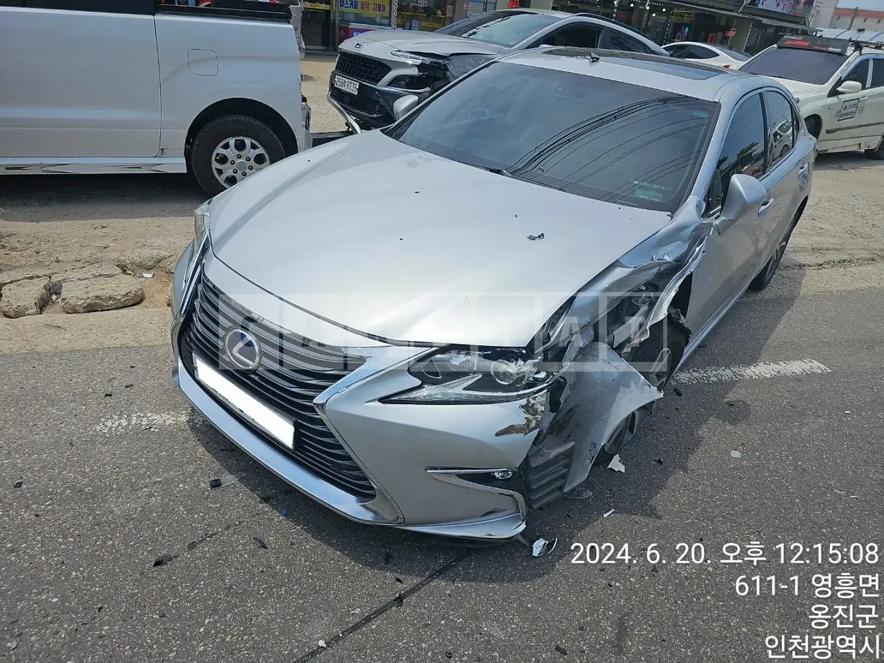 Photo 2 of 10: 2016 Lexus ES300h, VIN JTHBW1GGXG2130865 — Korean insurance auction