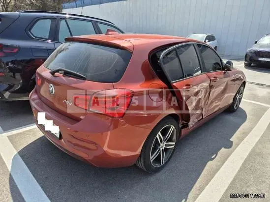 Photo 2 of 8: 2018 BMW 118d — Korean insurance auction