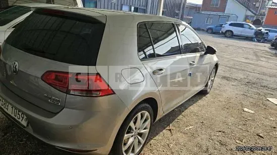 Photo 2 of 18: 2015 Volkswagen Golf 2.0 TDI BMT, VIN WVWZZZAUZFW146340 — Korean insurance auction