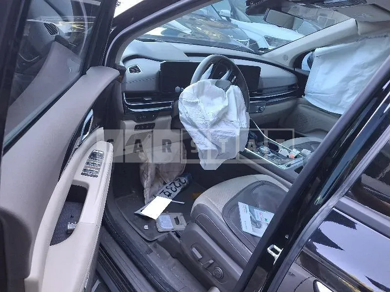 Photo 2 of 48: 2025 Kia Carnival, VIN KNANE81BBSS539012 — Korean insurance auction