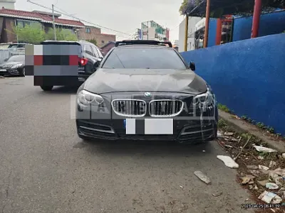 Photo 1 of 17: 2014 BMW 520d — Korean insurance auction