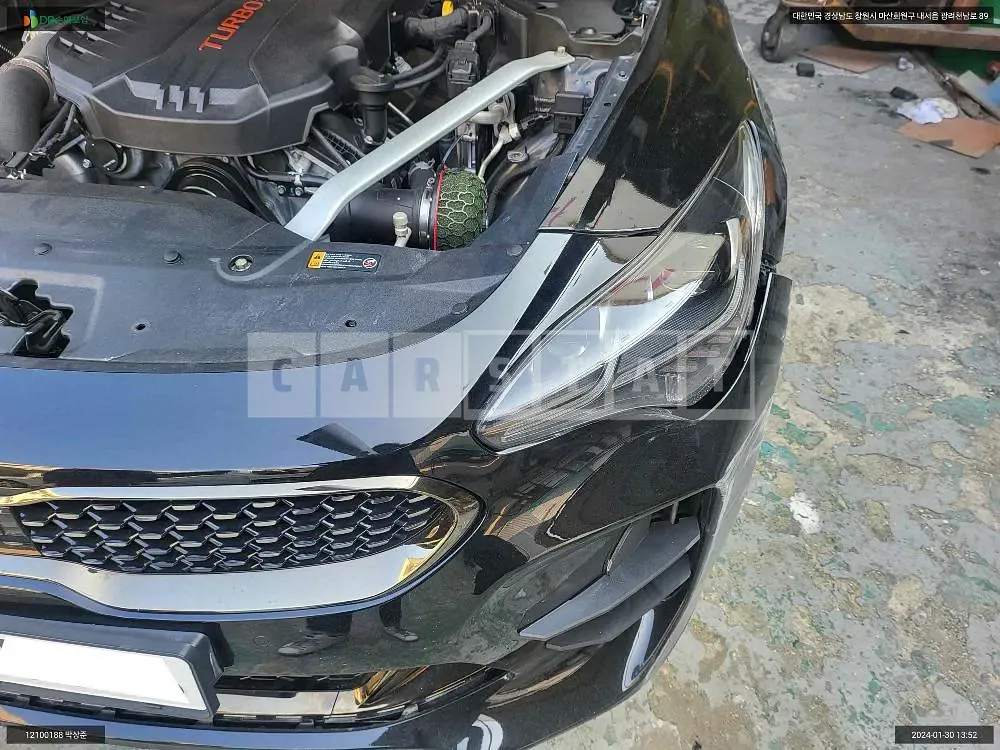 Photo 2 of 14: 2018 Kia Stinger, VIN KNAE751CDJS025760 — Korean insurance auction
