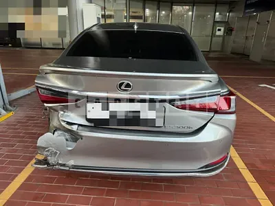 Photo 1 of 11: 2022 Lexus ES300h, VIN JTHBA1C15P2012299 — Korean insurance auction
