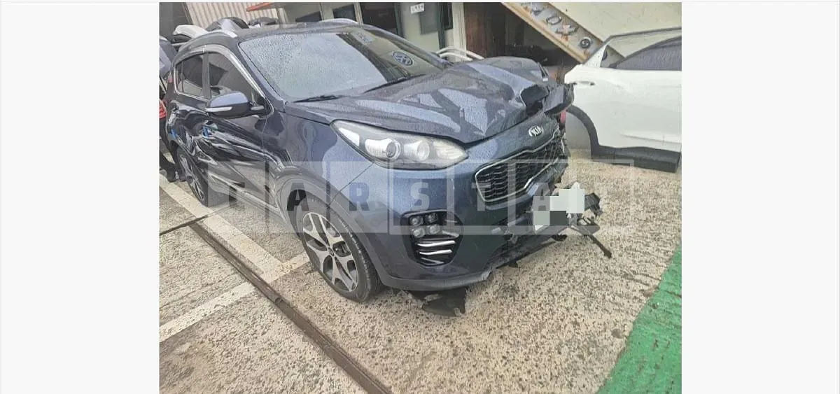 Photo 2 of 46: 2016 Kia Sportage — Korean insurance auction