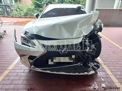 Photo 1 of 11: 2021 Lexus ES300h — Korean insurance auction