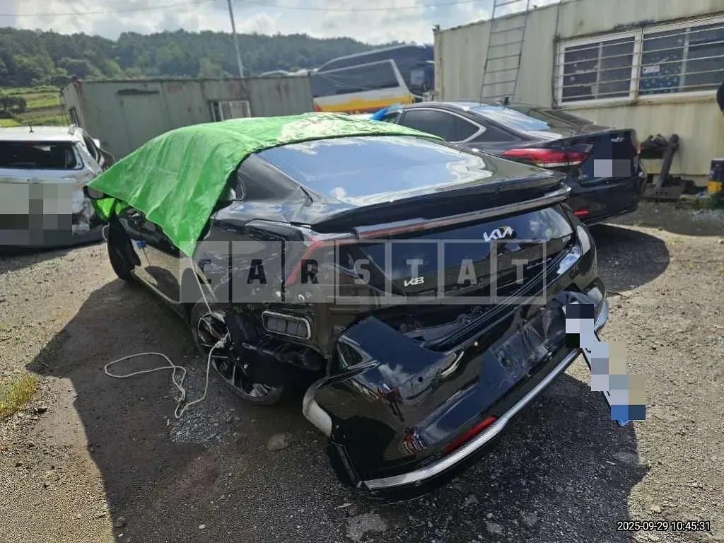 Photo 2 of 7: 2025 Kia K8 Hybrid — Korean insurance auction