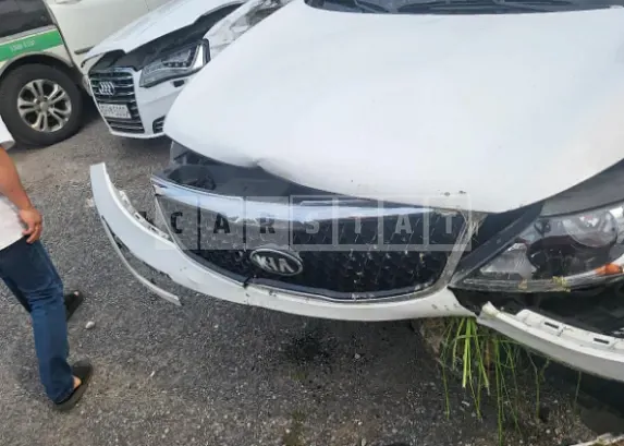 Photo 2 of 4: 2015 Kia Sportage, VIN KNAPE813BFK725372 — Korean insurance auction