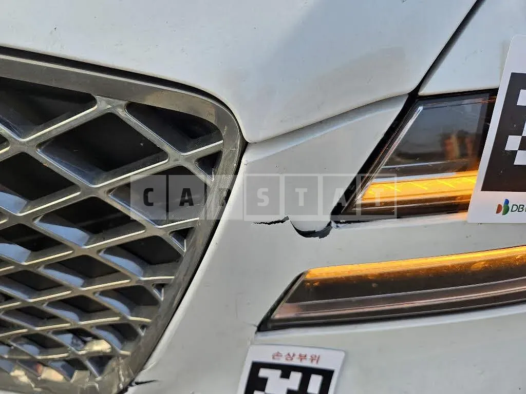 Photo 2 of 13: 2021 Genesis G80, VIN KMTGB41CBNU121284 — Korean insurance auction