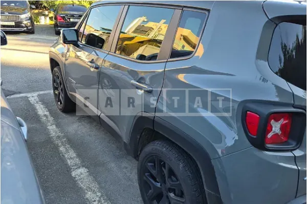 Photo 2 of 19: 2022 Jeep Zip Renegade — Korean insurance auction