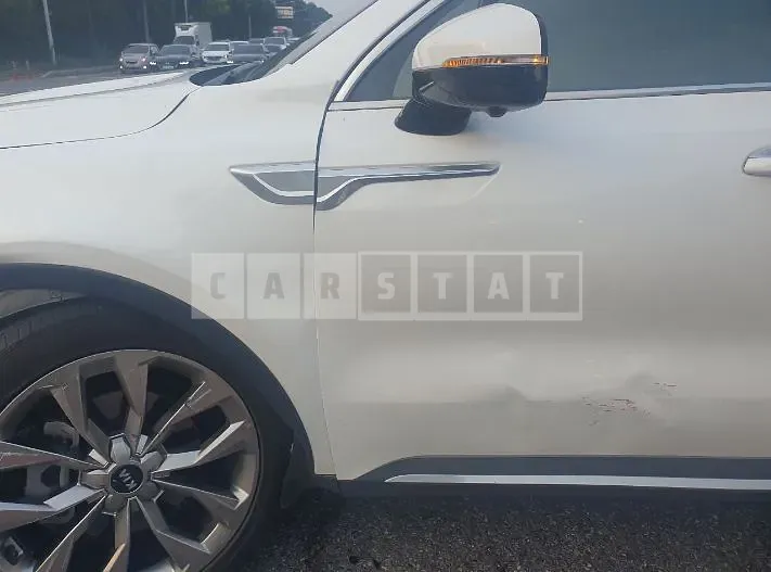 Photo 2 of 26: 2020 Kia Sorento 2.2 (4WD), VIN KNARF81BHMA034257 — Korean insurance auction