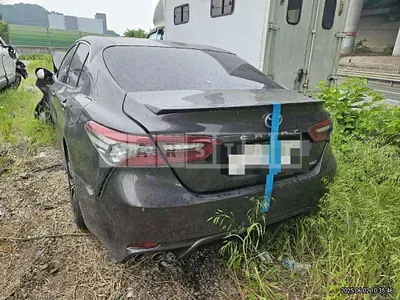 Photo 1 of 24: 2021 Toyota Camry Hybrid — Korean insurance auction