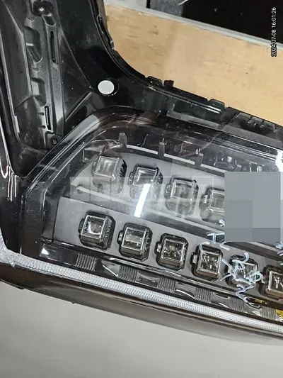 2023 (Parts) EV9 light