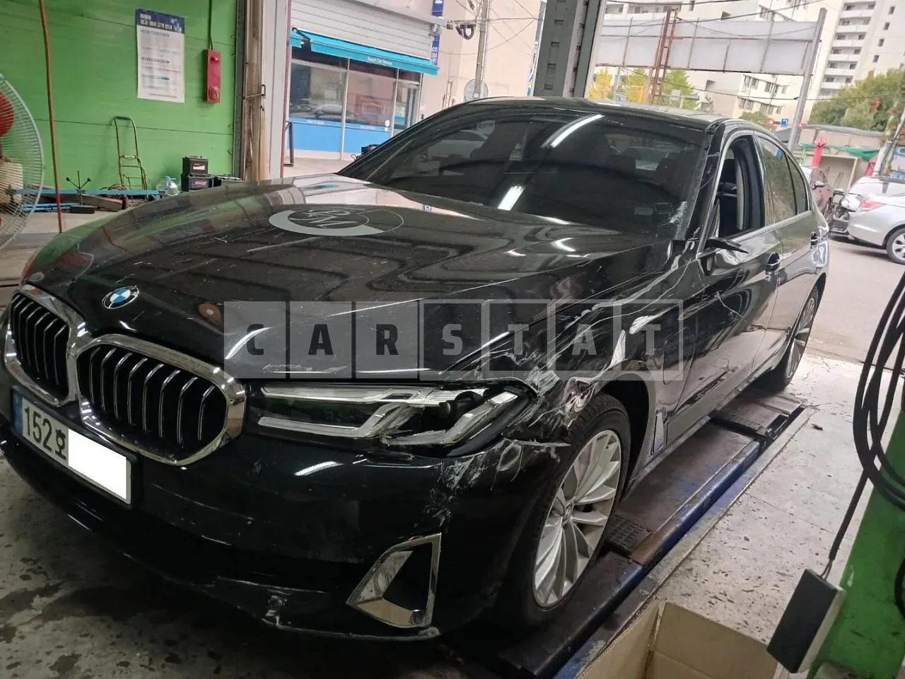 Photo 2 of 25: 2020 BMW 530e, VIN WBA51AG05MCF09925 — Korean insurance auction