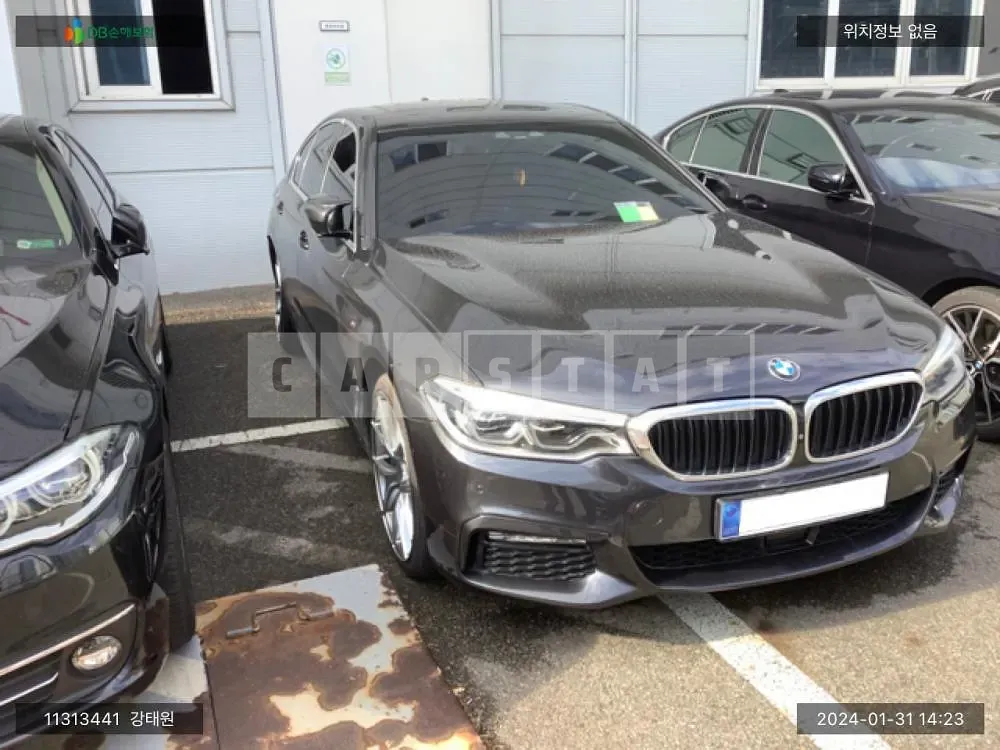 Photo 2 of 13: 2017 BMW 520d xDrive, VIN WBAJC5104JG860688 — Korean insurance auction