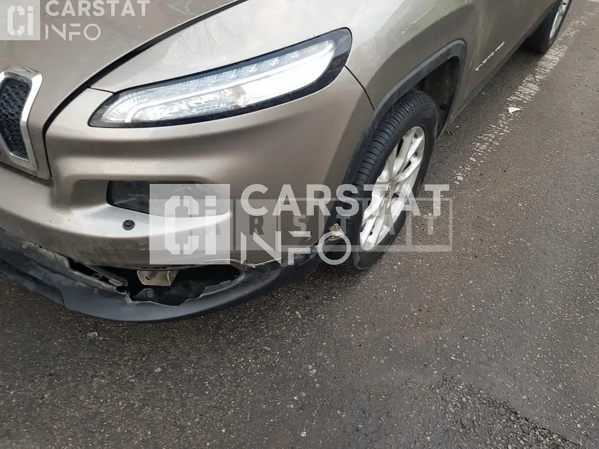 Photo 2 of 28: 2017 Jeep Cherokee, VIN 1C4PJMCU7HW628258 — Korean insurance auction