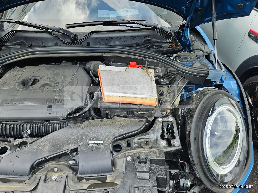 Photo 2 of 30: 2024 MINI Cooper S Clubman — Korean insurance auction