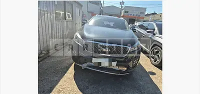 Photo 1 of 19: 2016 Kia Sorento 2.0 — Korean insurance auction