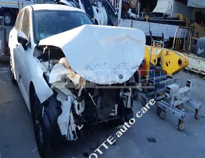 Photo 1 of 15: 2021 Kia K5 — Korean insurance auction