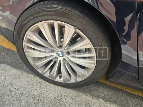 Photo 2 of 23: 2016 BMW Gran Turismo 30d xDrive, VIN WBA5N6109GG544701 — Korean insurance auction