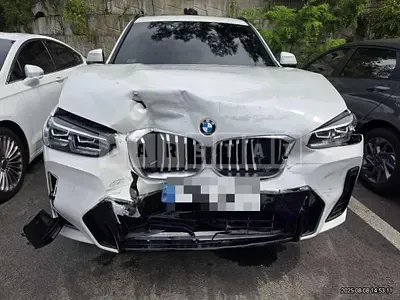 Photo 1 of 17: 2023 BMW X3 xDrive20i — Korean insurance auction