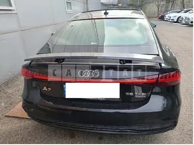 Photo 1 of 46: 2022 Audi A7 55 TFSI quattro, VIN WAUZZZF23NN021118 — Korean insurance auction
