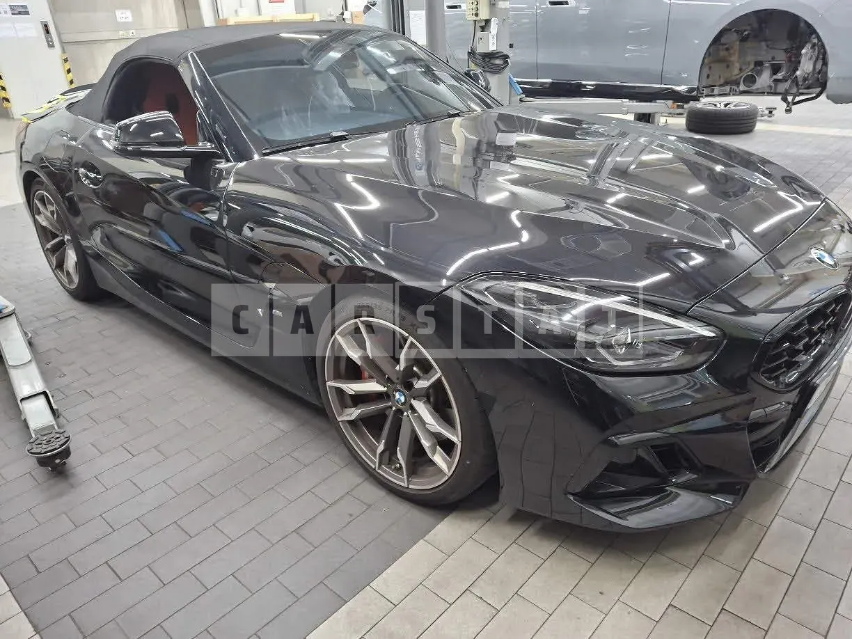 Photo 2 of 11: 2024 BMW Z4 M40i, VIN WBAHF9108RWY35257 — Korean insurance auction