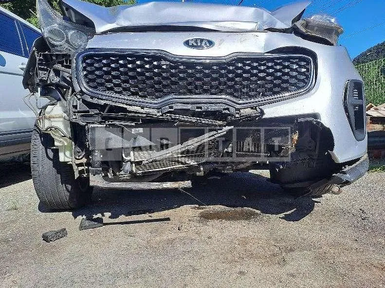 Photo 2 of 8: 2016 Kia Sportage, VIN KNAPN815GGK102008 — Korean insurance auction