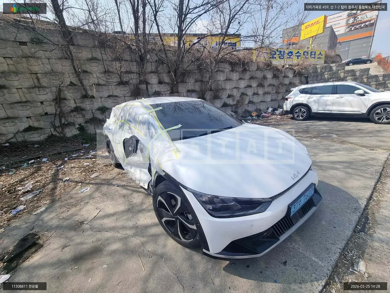 Photo 2 of 58: 2023 Kia EV6, VIN KNAC381AFPA148797 — Korean insurance auction