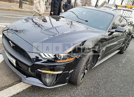 Photo 2 of 21: 2018 Ford Mustang 2.3 Coupe, VIN 1FA6P8TH1J5170013 — Korean insurance auction