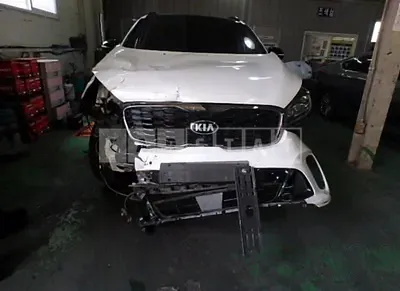 Photo 1 of 39: 2018 Kia Sorento, VIN KNAPH81BDJA386811 — Korean insurance auction