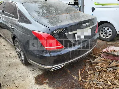 Photo 1 of 11: 2016 Genesis EQ900 3.3T — Korean insurance auction